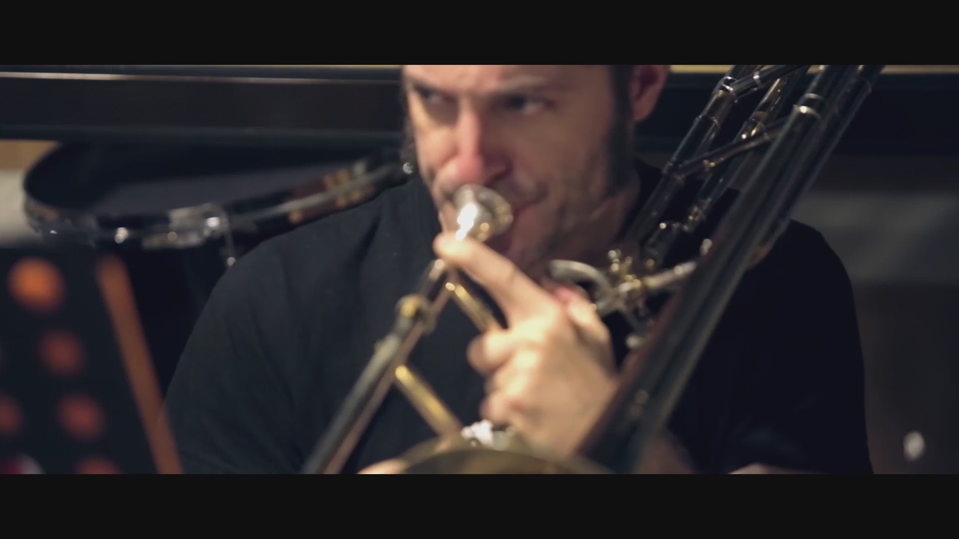 Cargar video: 